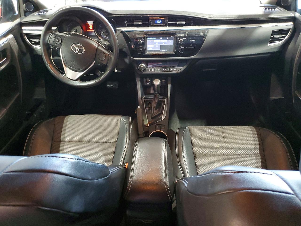 2016 TOYOTA COROLLA L photo 8