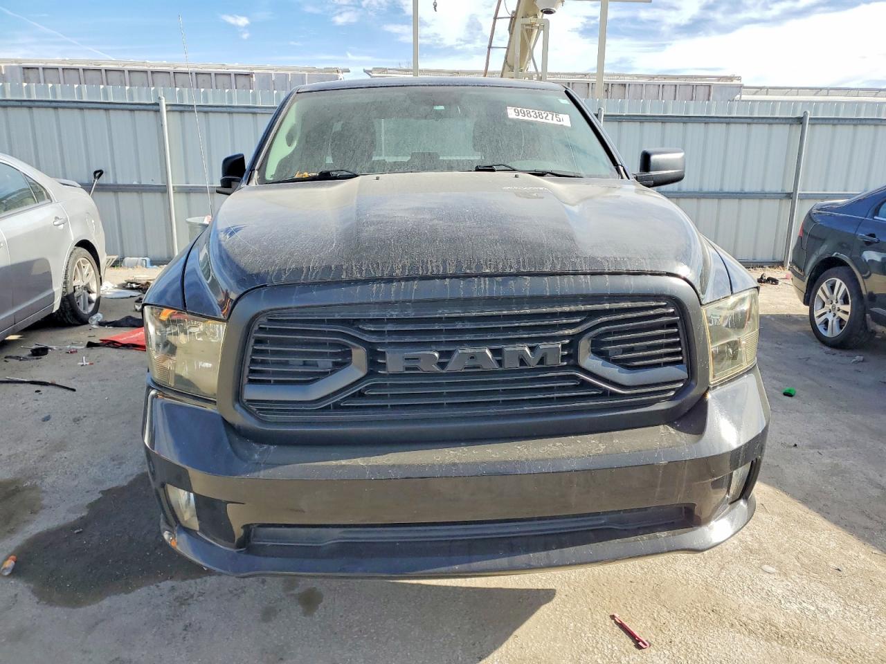2017 RAM 1500 ST photo 9