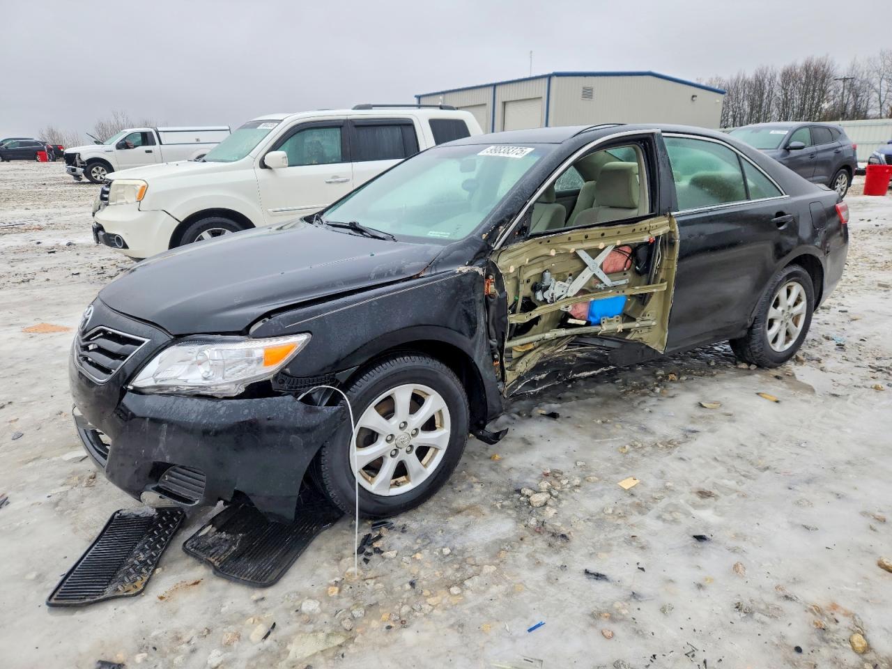 2011 TOYOTA CAMRY