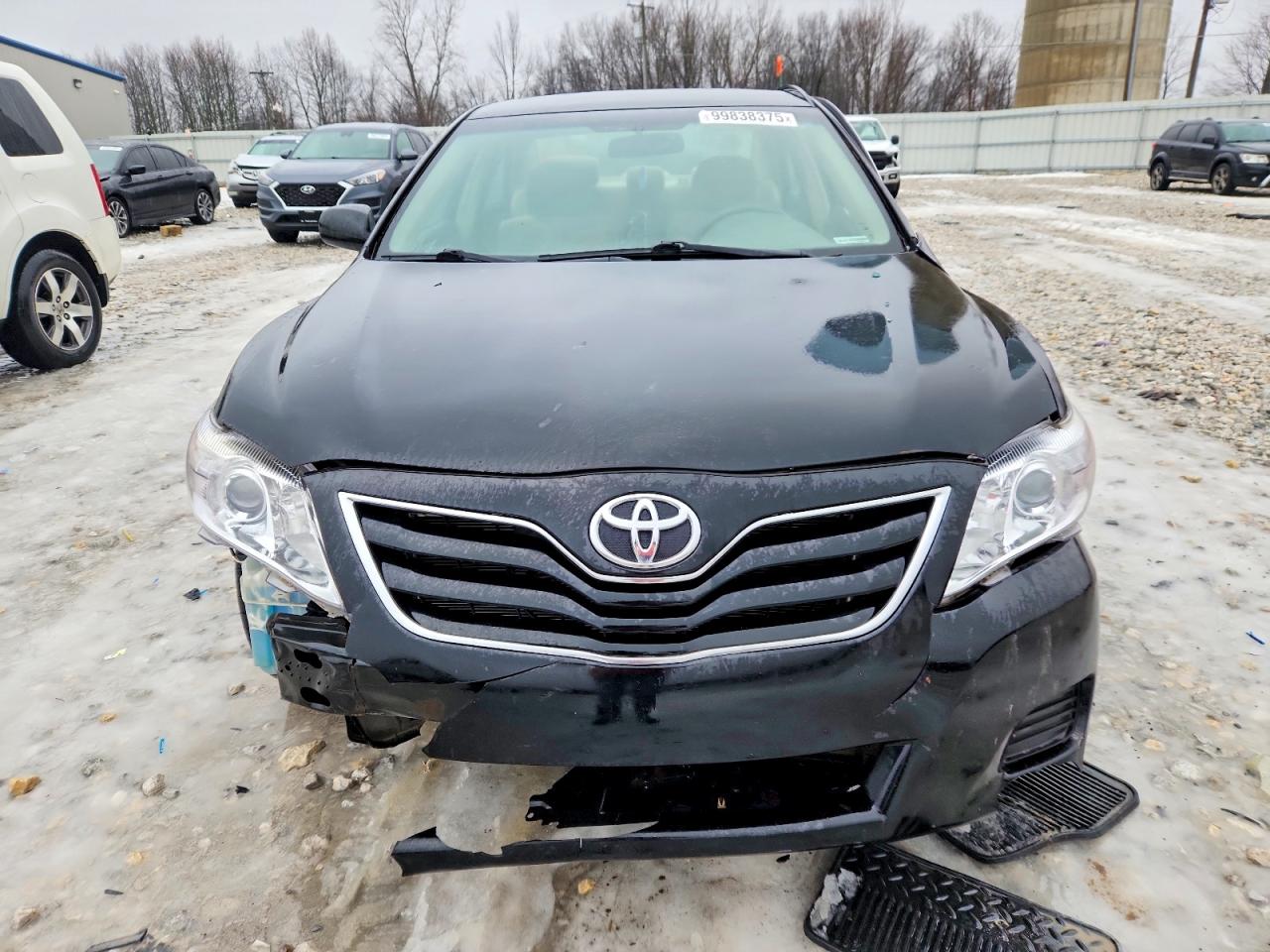 2011 TOYOTA CAMRY BASE photo 5
