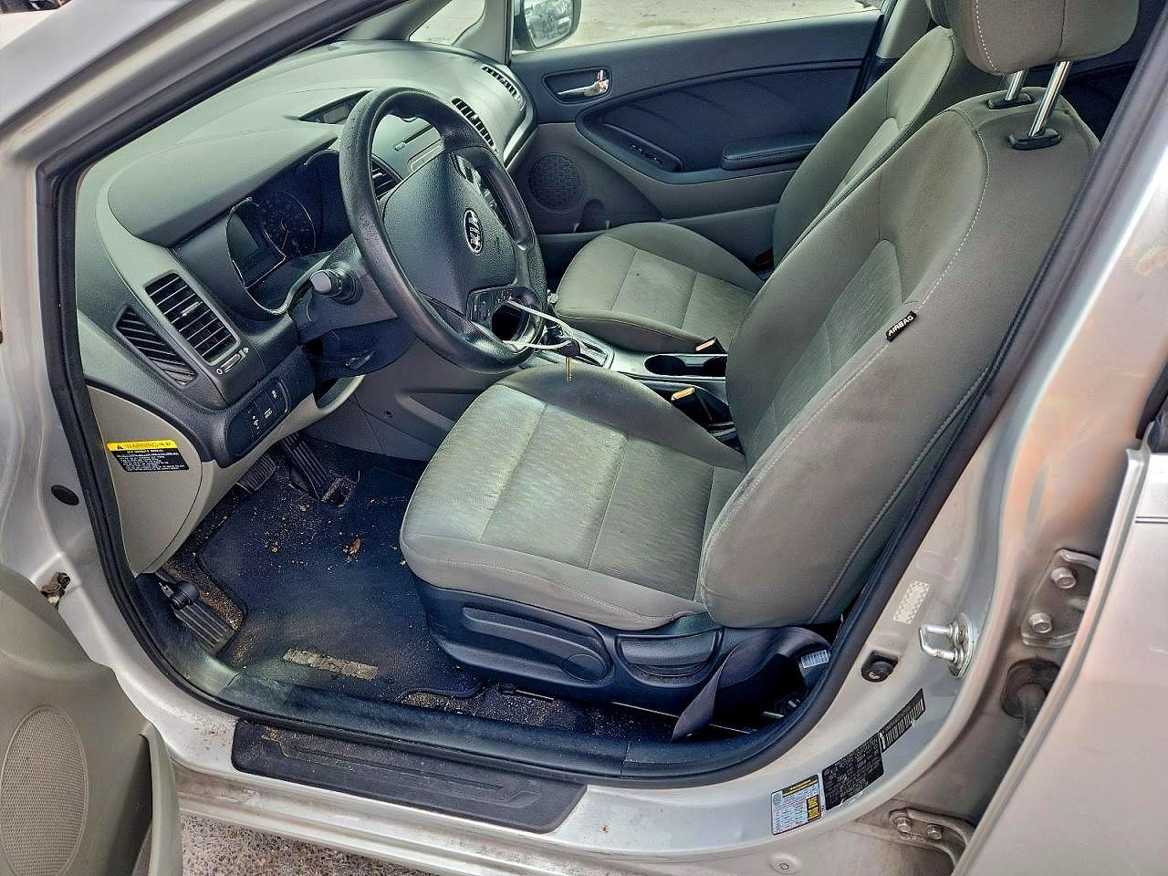 2015 KIA FORTE LX photo 7
