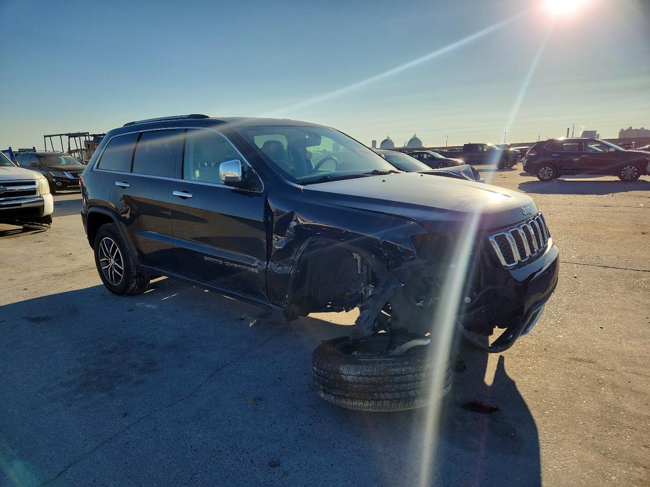 2018 JEEP GRAND CHEROKEE LIMITED photo 4