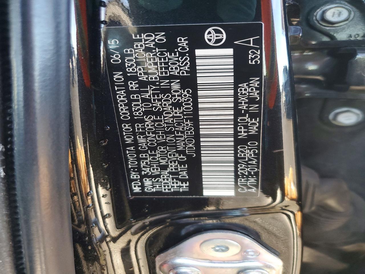 2015 TOYOTA PRIUS C photo 12