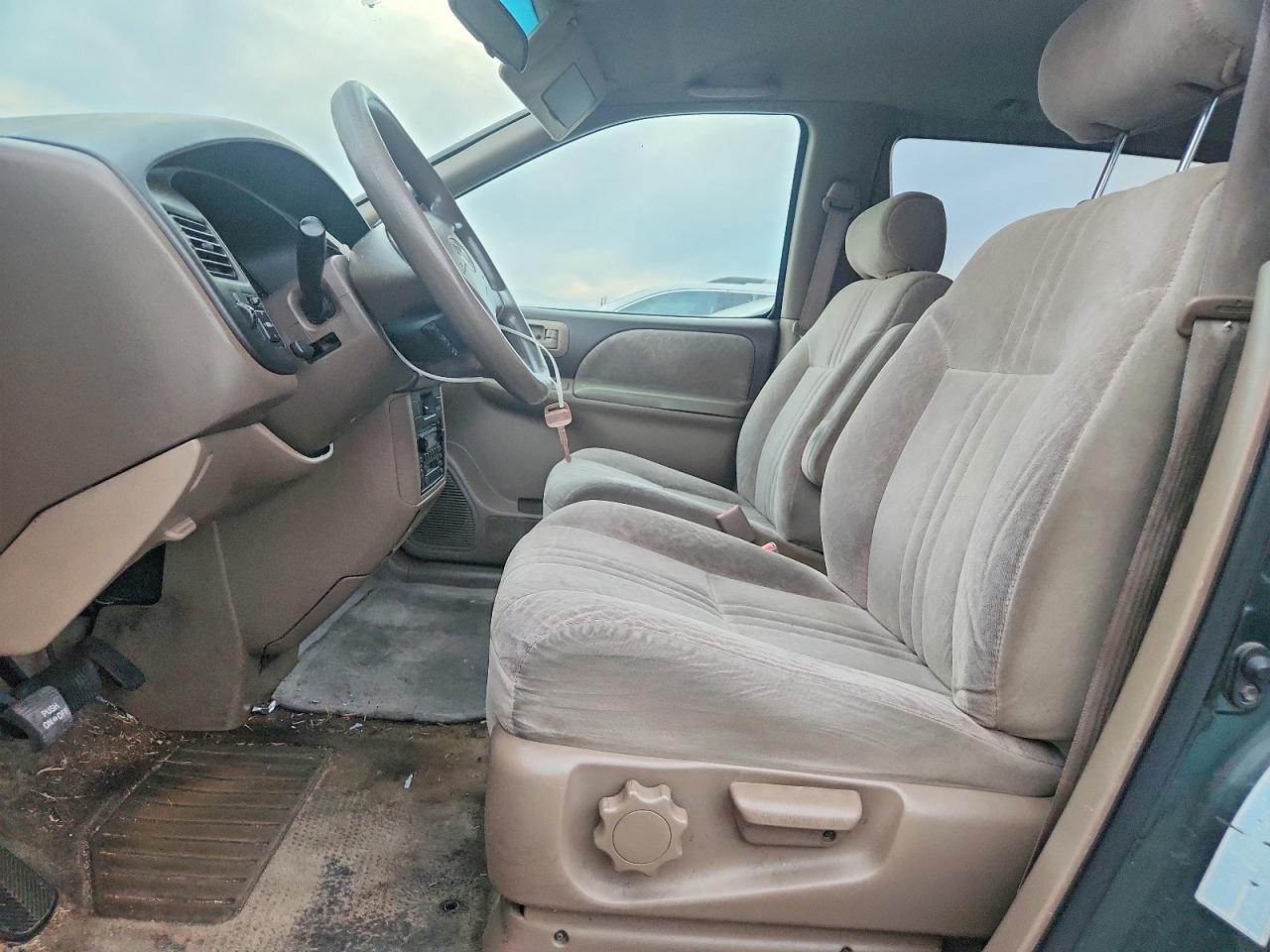 2000 TOYOTA SIENNA LE photo 7
