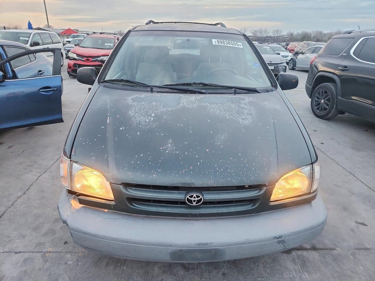 2000 TOYOTA SIENNA LE photo 5