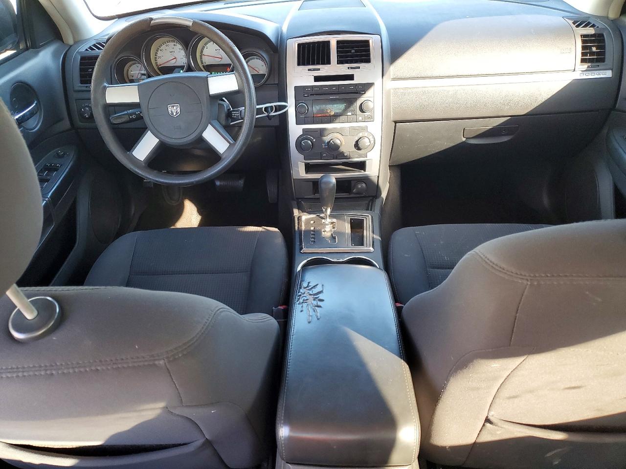 2010 DODGE CHARGER SXT photo 8