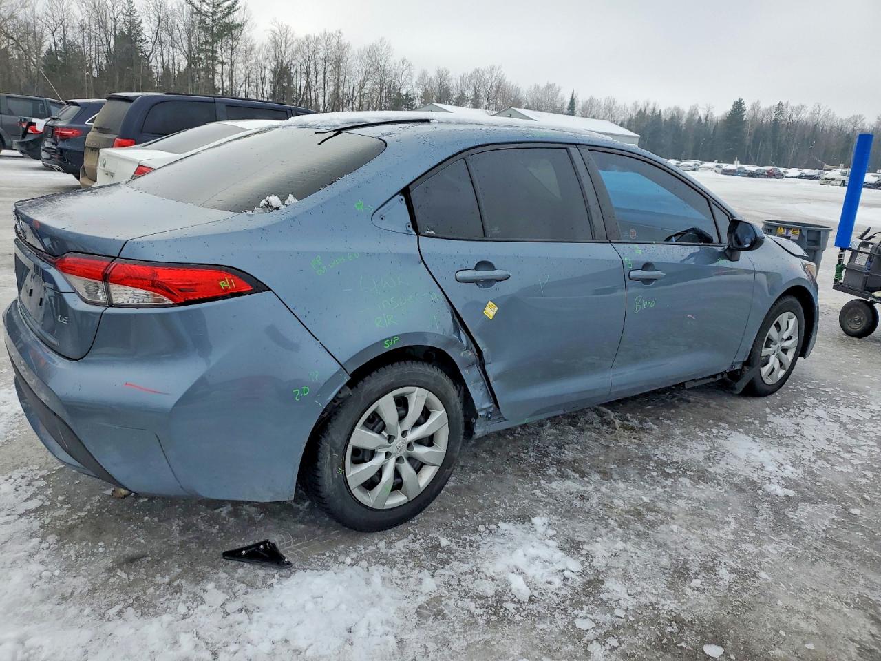 2020 TOYOTA COROLLA LE photo 3