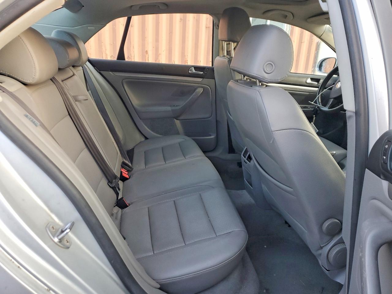 2006 VOLKSWAGEN JETTA TDI OPTION PACKAGE 1 photo 10