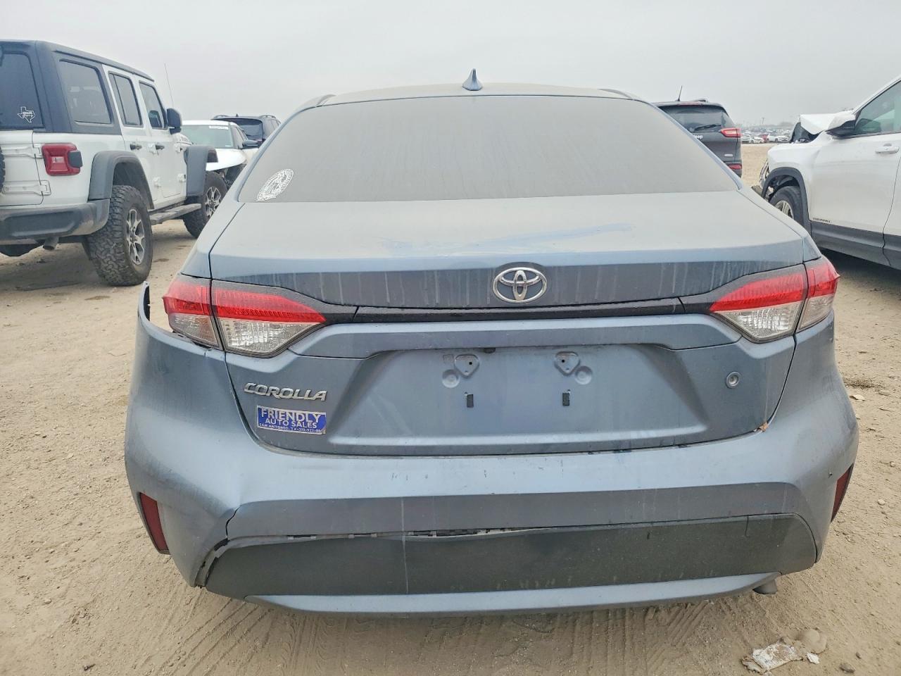 2021 TOYOTA COROLLA L photo 6