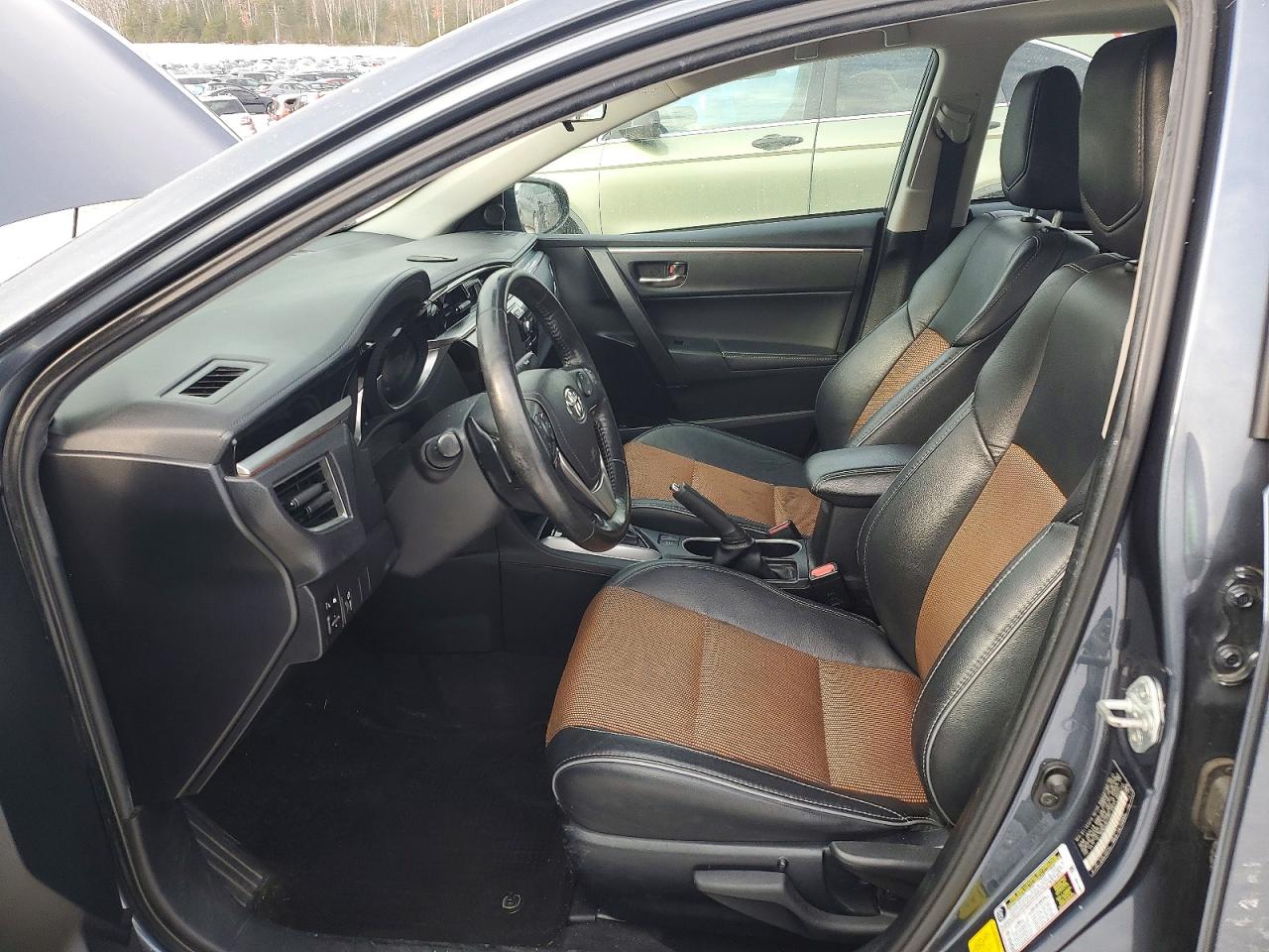 2015 TOYOTA COROLLA L photo 7