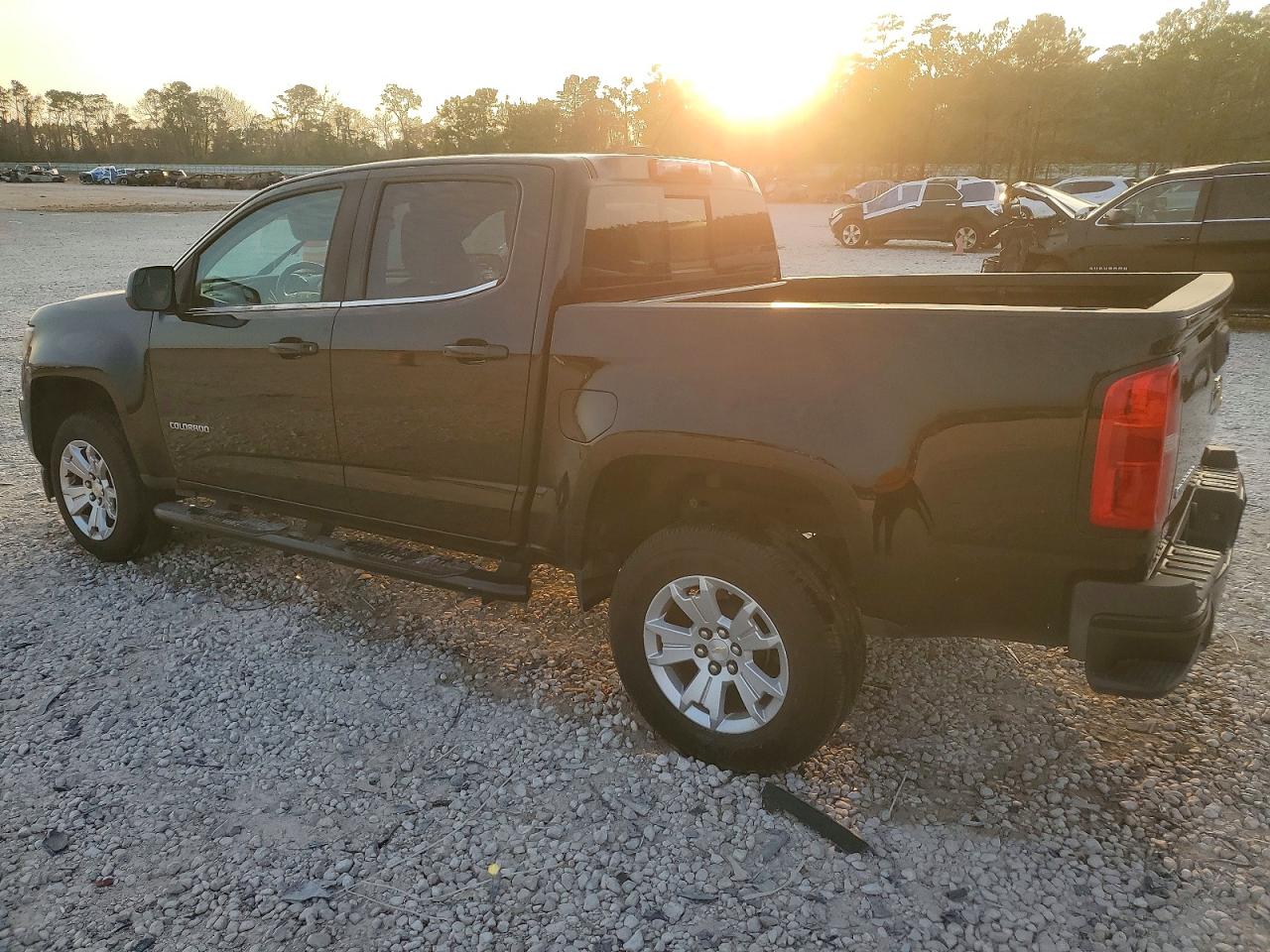 2020 CHEVROLET COLORADO LT photo 2