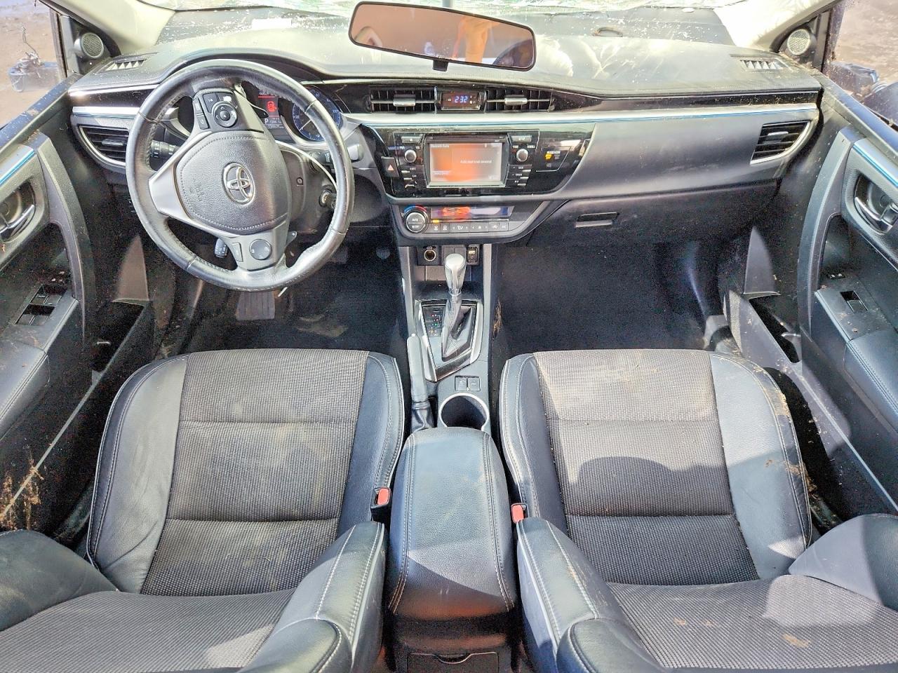 2016 TOYOTA COROLLA L photo 8