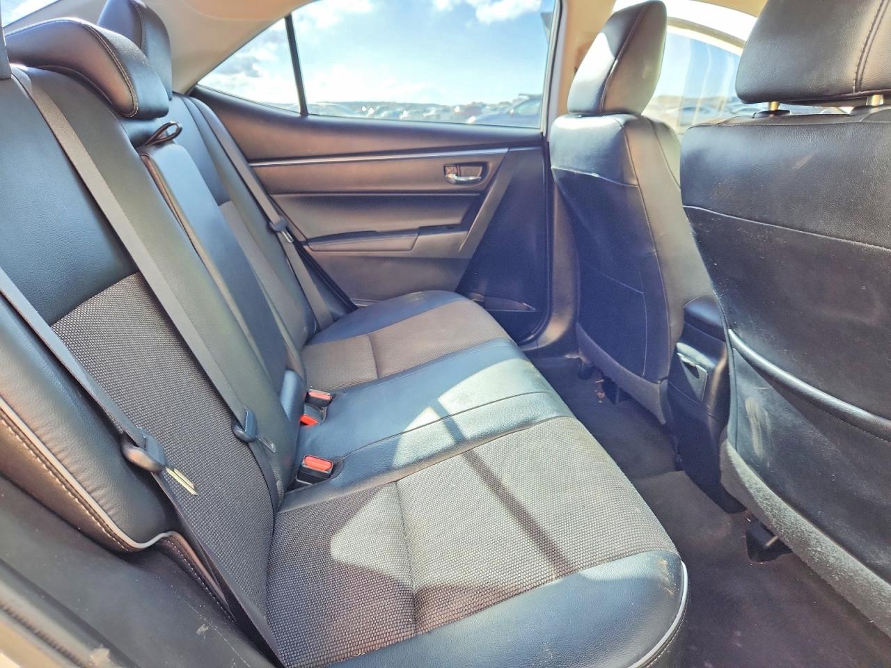 2016 TOYOTA COROLLA L photo 10