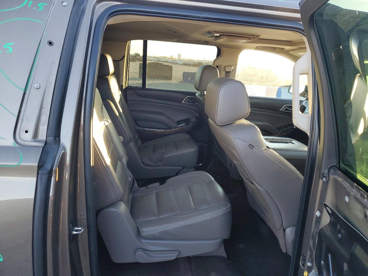 2015 GMC YUKON XL DENALI photo 11