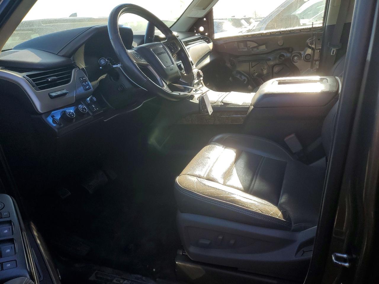 2015 GMC YUKON XL DENALI photo 7