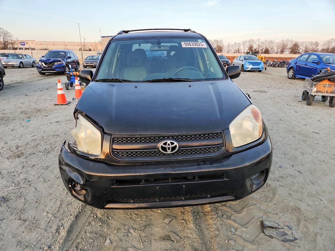 2005 TOYOTA RAV4 photo 5