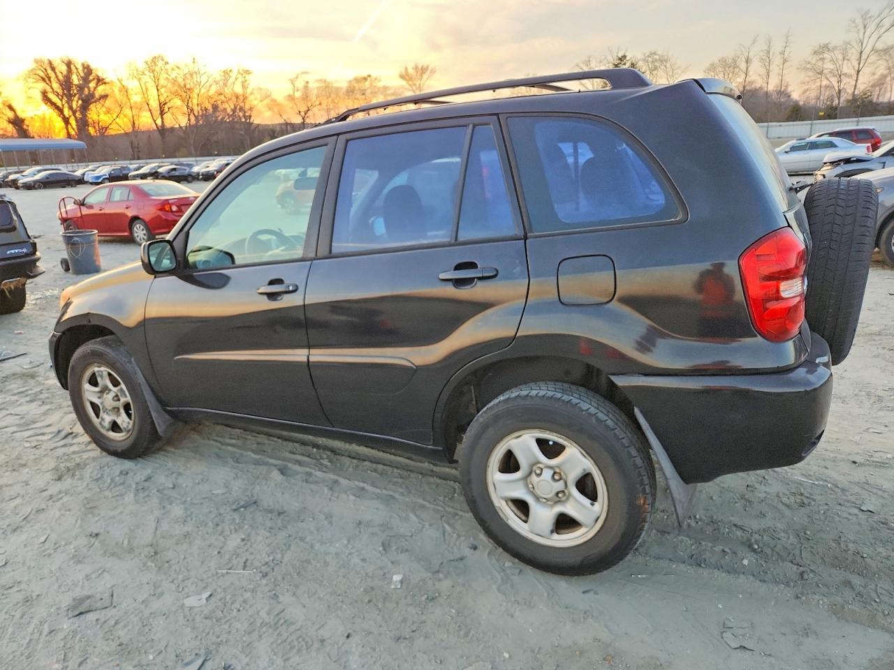 2005 TOYOTA RAV4 photo 2