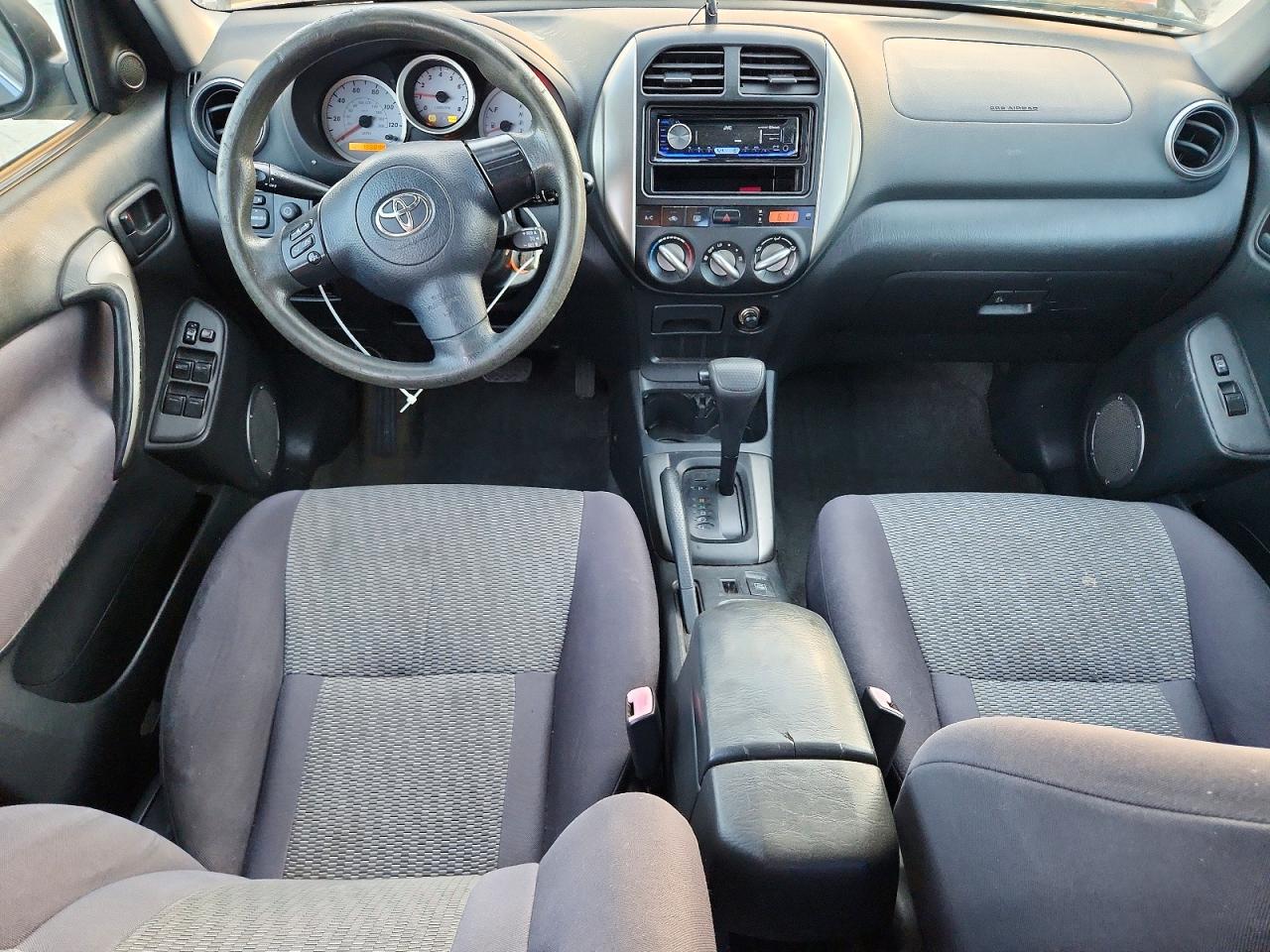 2005 TOYOTA RAV4 photo 8