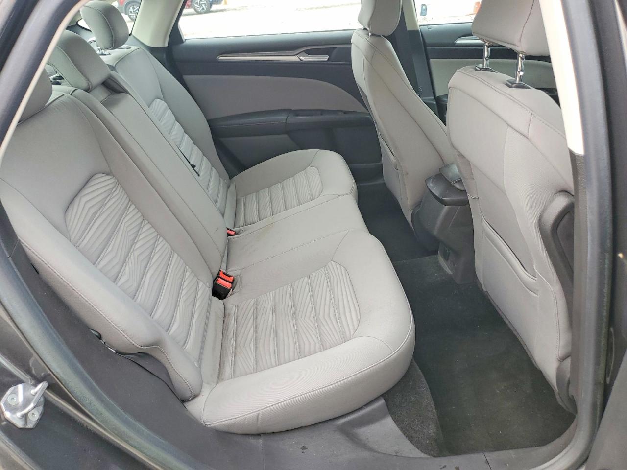 2016 FORD FUSION S photo 10