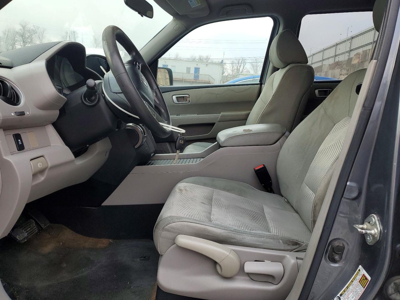 2013 HONDA PILOT LX photo 19