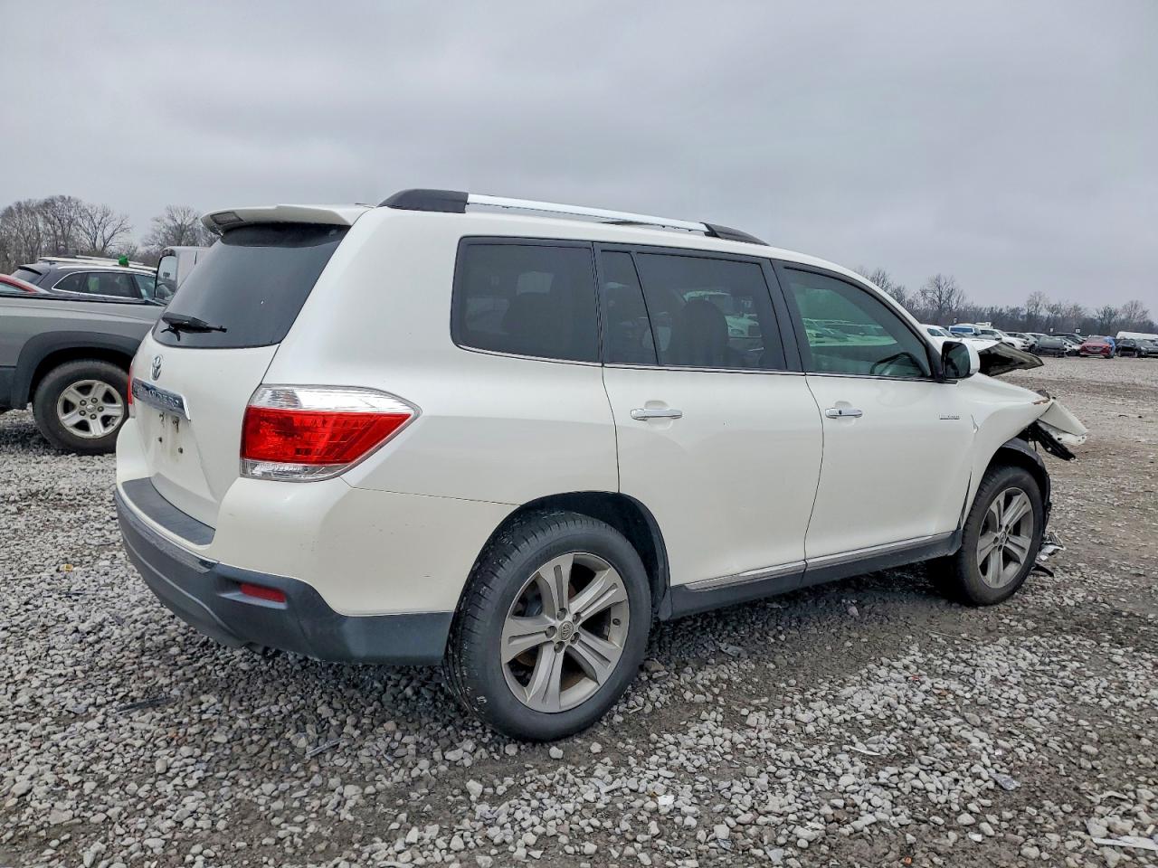 2013 TOYOTA HIGHLANDER LIMITED photo 3
