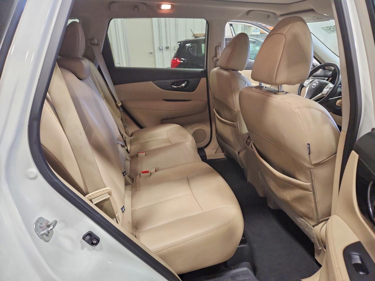 2016 NISSAN ROGUE S photo 11