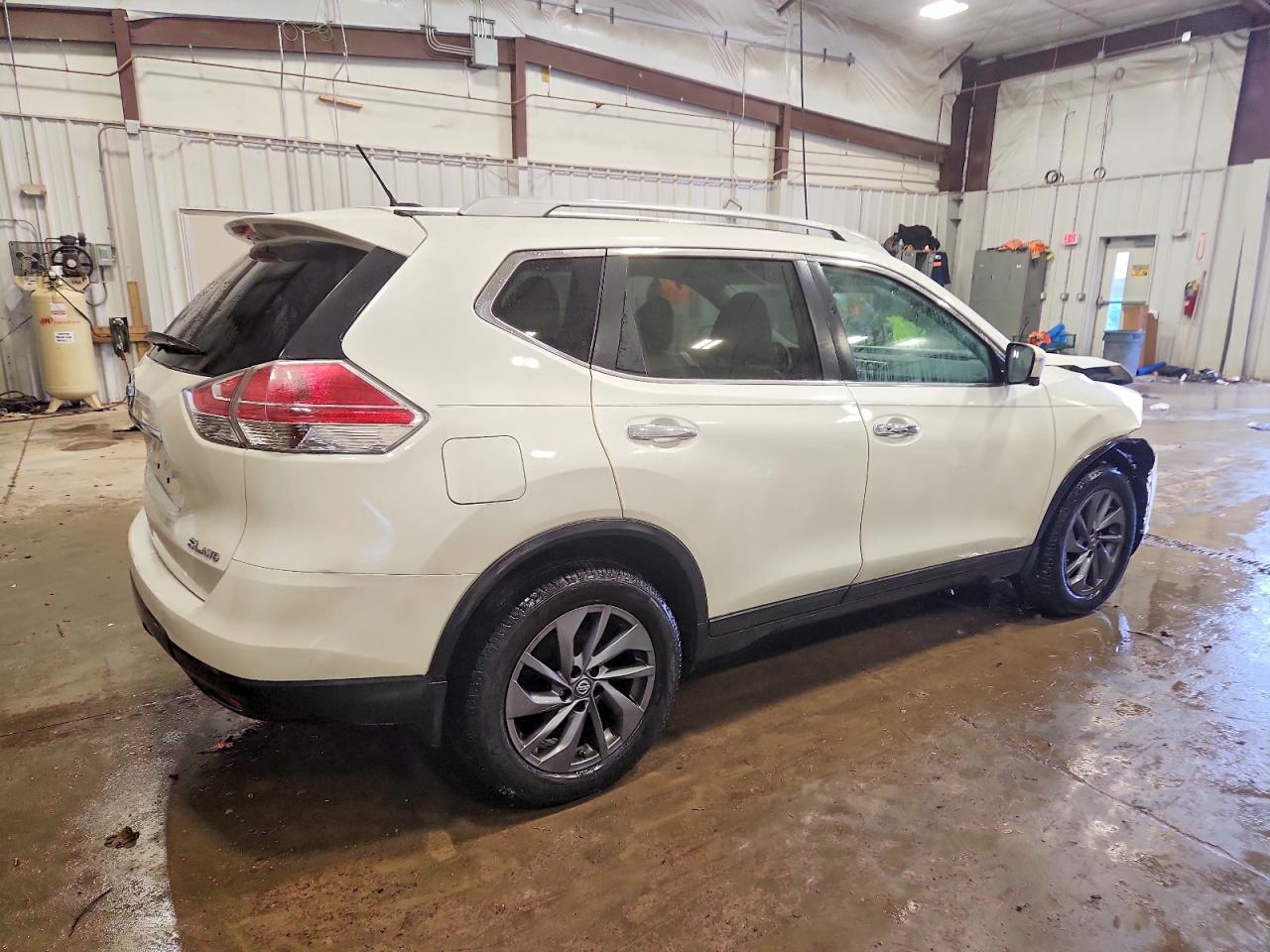 2016 NISSAN ROGUE S photo 3