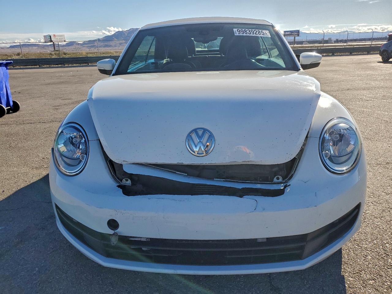 2016 VOLKSWAGEN BEETLE S/SE photo 5