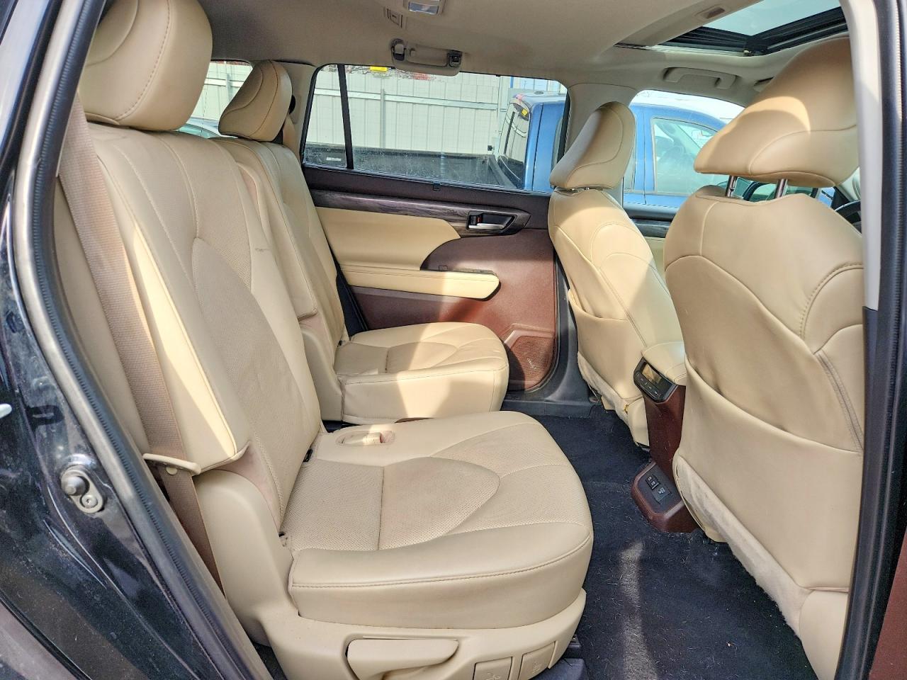 2021 TOYOTA HIGHLANDER HYBRID LIMITED photo 11