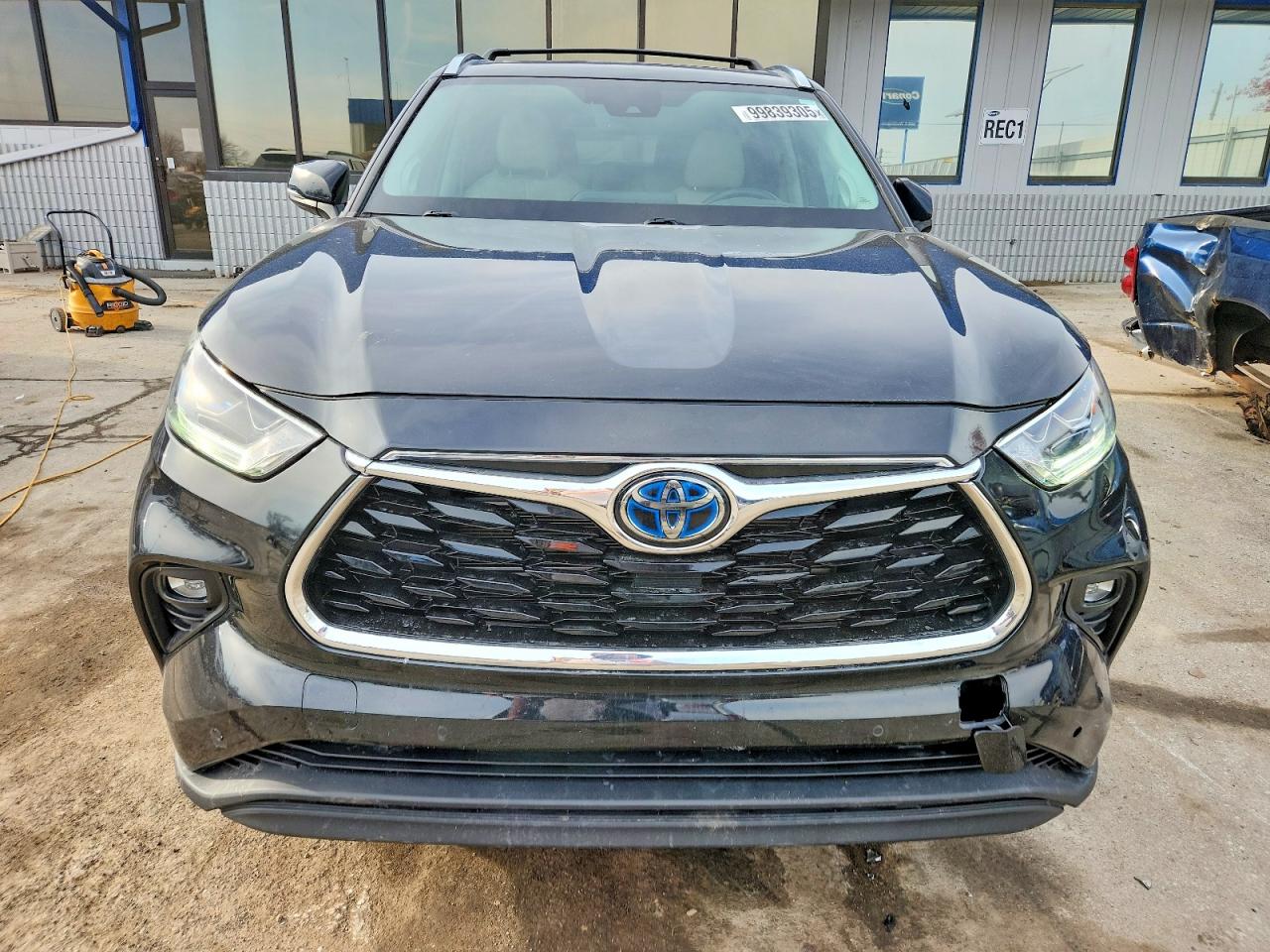 2021 TOYOTA HIGHLANDER HYBRID LIMITED photo 5