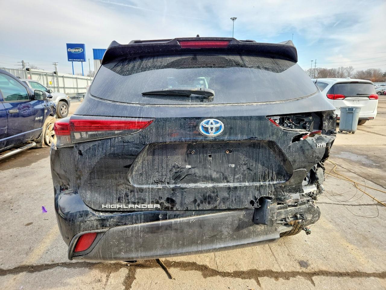 2021 TOYOTA HIGHLANDER HYBRID LIMITED photo 6