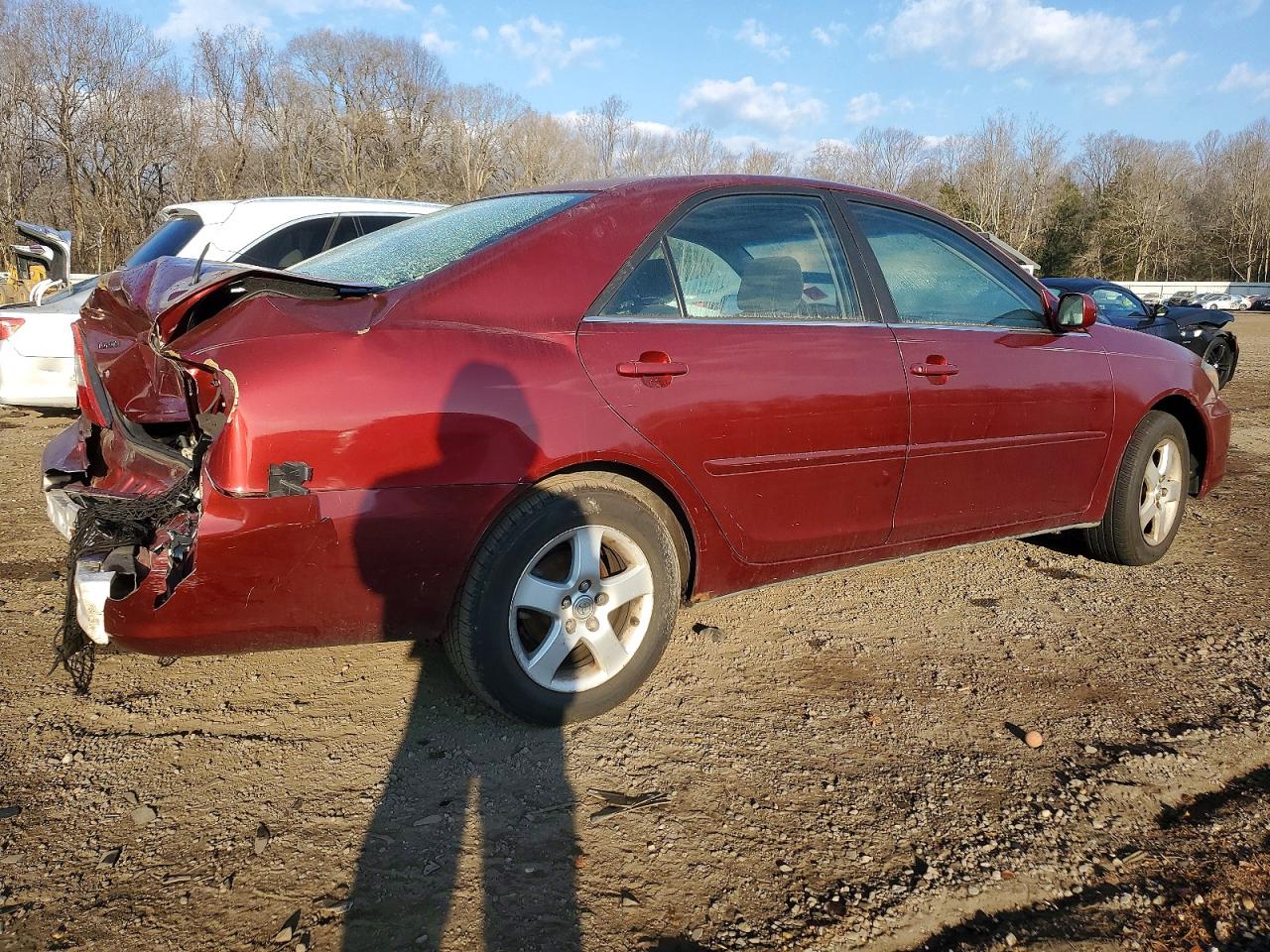 2003 TOYOTA CAMRY LE photo 3