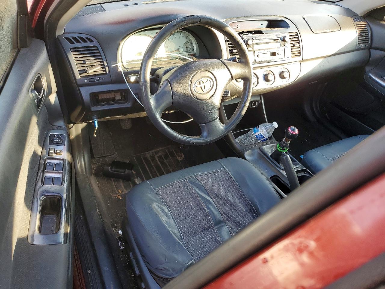 2003 TOYOTA CAMRY LE photo 8