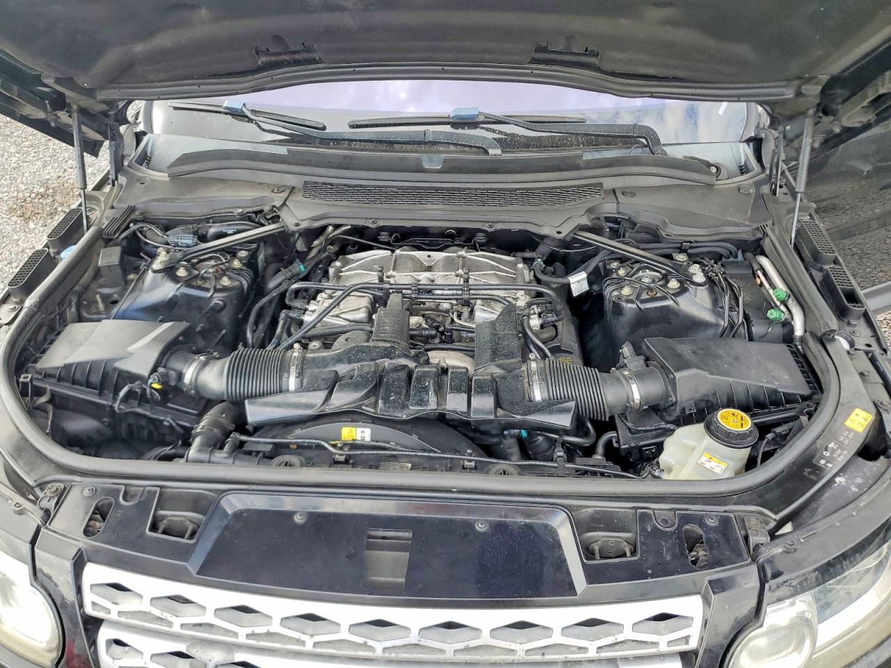 2016 LAND ROVER RANGE ROVER SPORT HSE photo 12