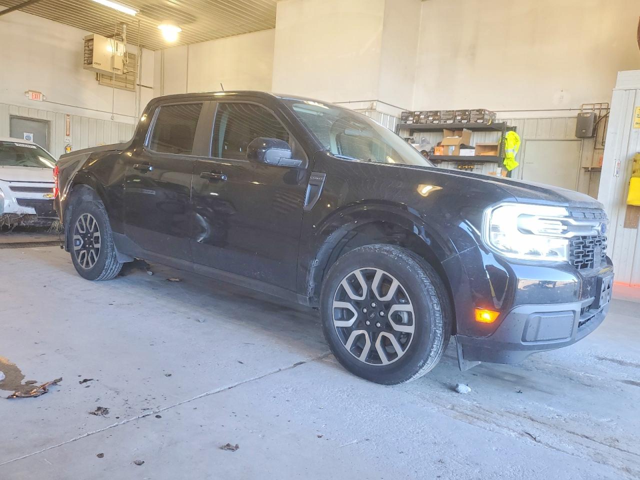 2024 FORD MAVERICK LARIAT photo 4