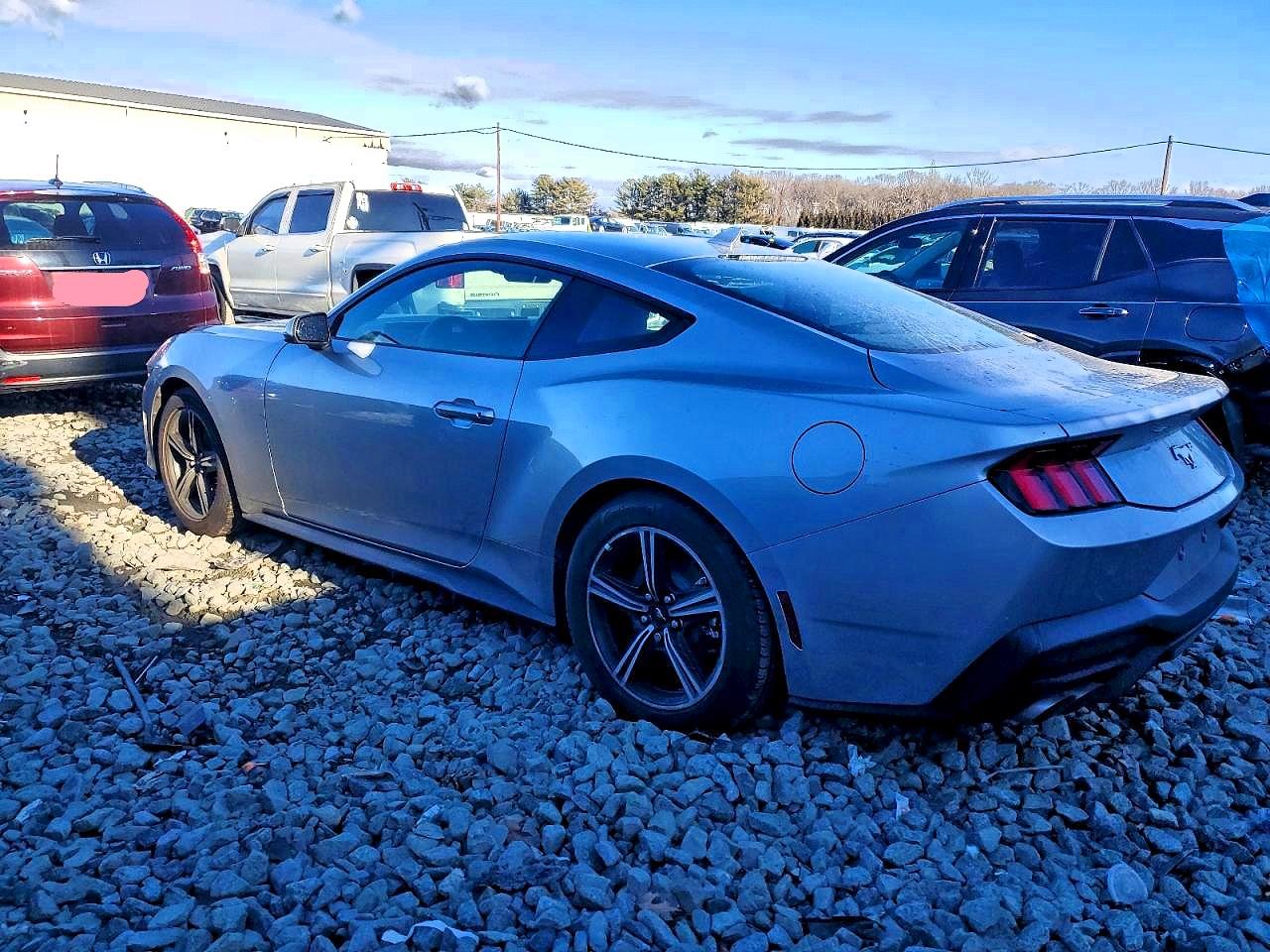 2025 FORD MUSTANG photo 2
