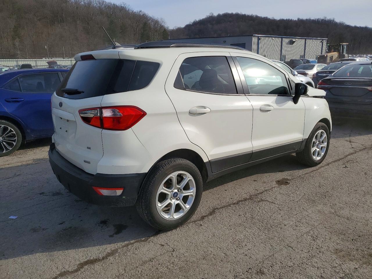 2020 FORD ECOSPORT SE photo 3