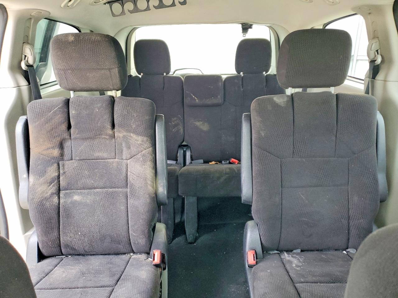 2012 DODGE GRAND CARAVAN SXT photo 28
