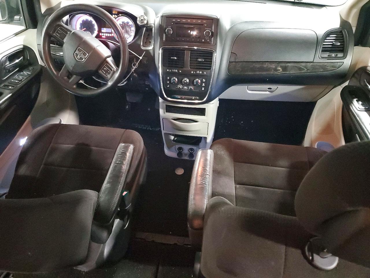 2012 DODGE GRAND CARAVAN SXT photo 21