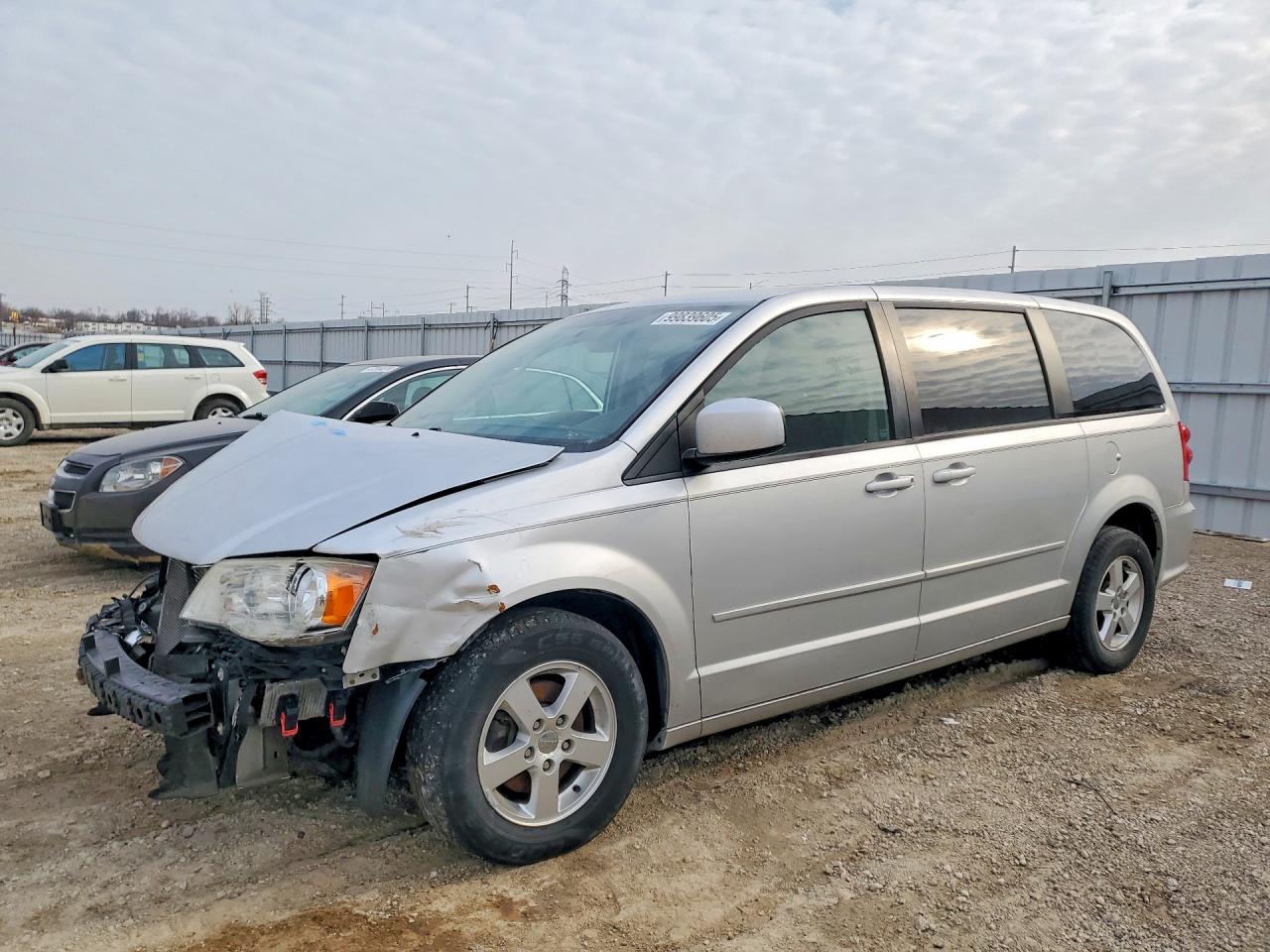 2012 DODGE GRAND CARAVAN SXT photo 2