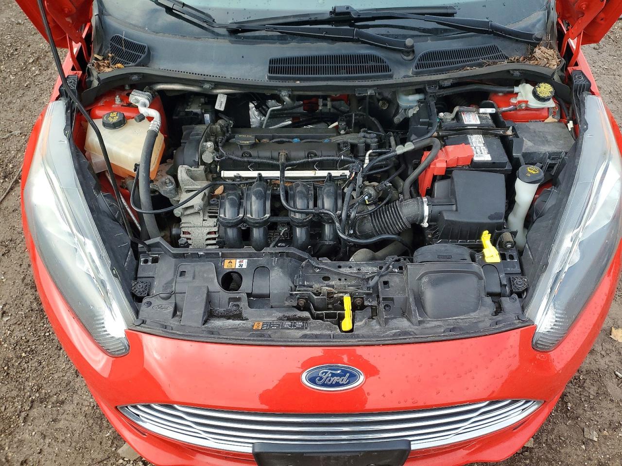 2015 FORD FIESTA SE photo 11