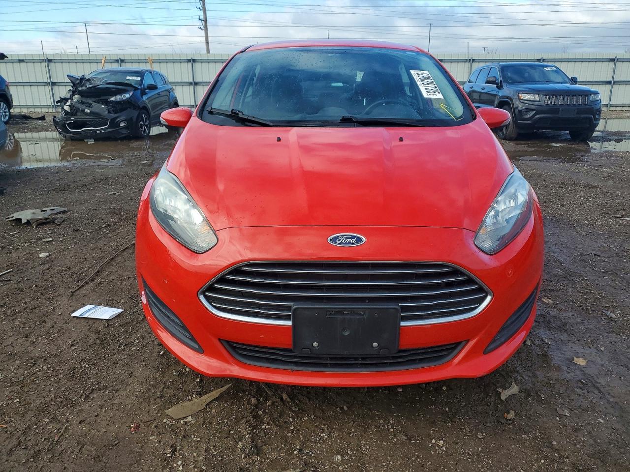 2015 FORD FIESTA SE photo 5