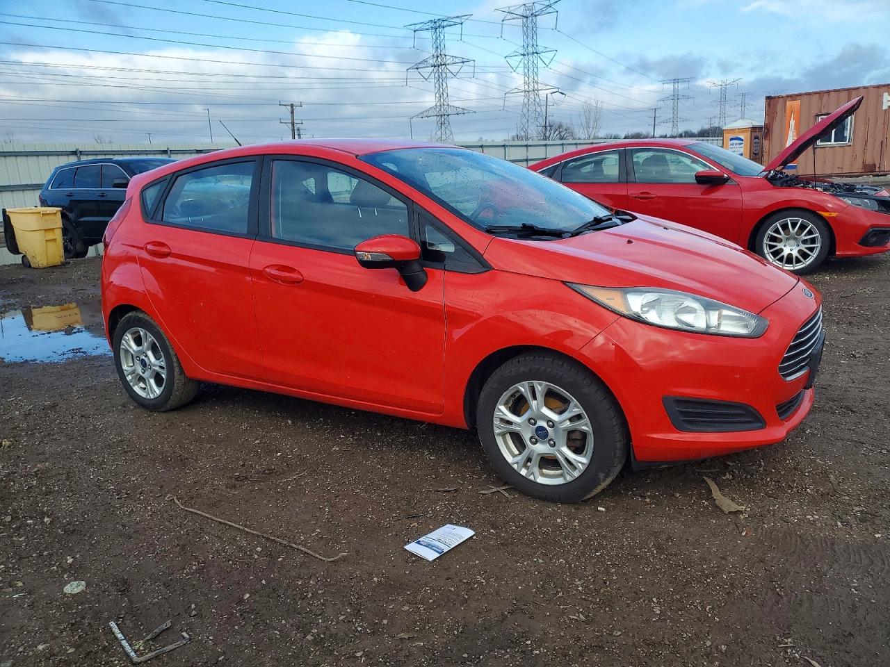 2015 FORD FIESTA SE photo 4