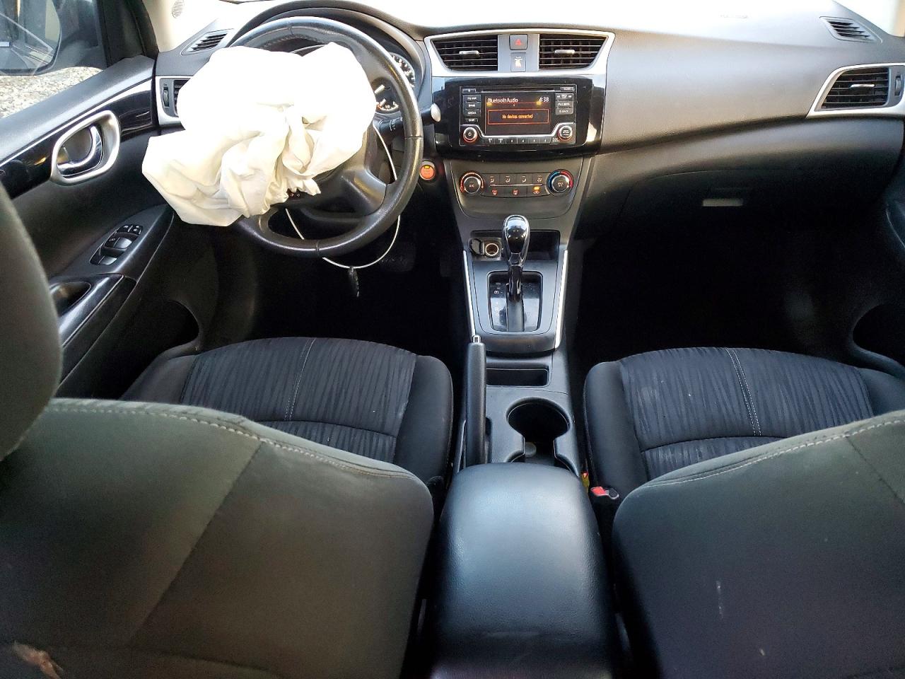 2017 NISSAN SENTRA S photo 8