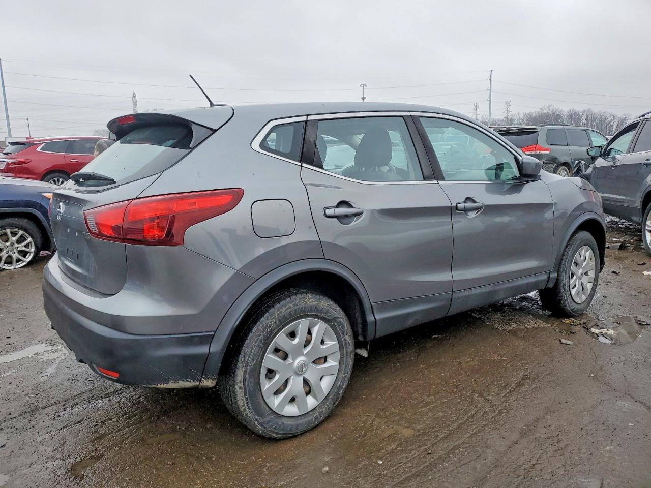 2018 NISSAN ROGUE SPORT S photo 3