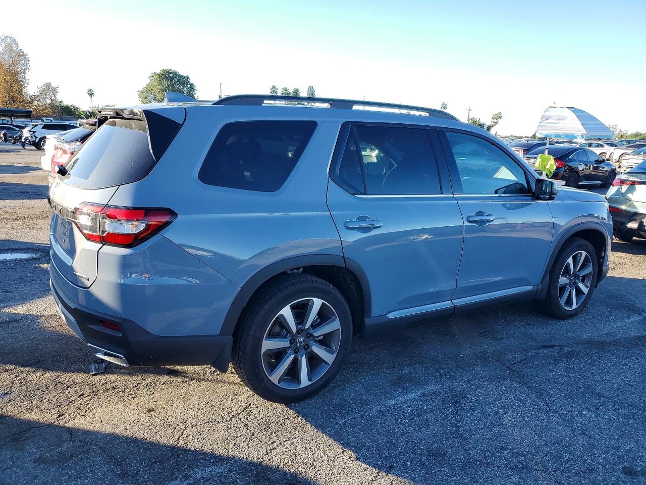 2025 HONDA PILOT TOURING photo 3