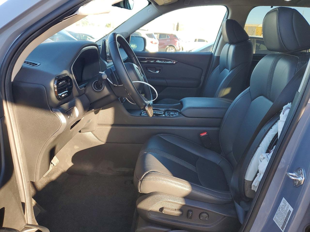 2025 HONDA PILOT TOURING photo 7