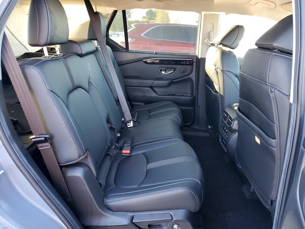 2025 HONDA PILOT TOURING photo 11