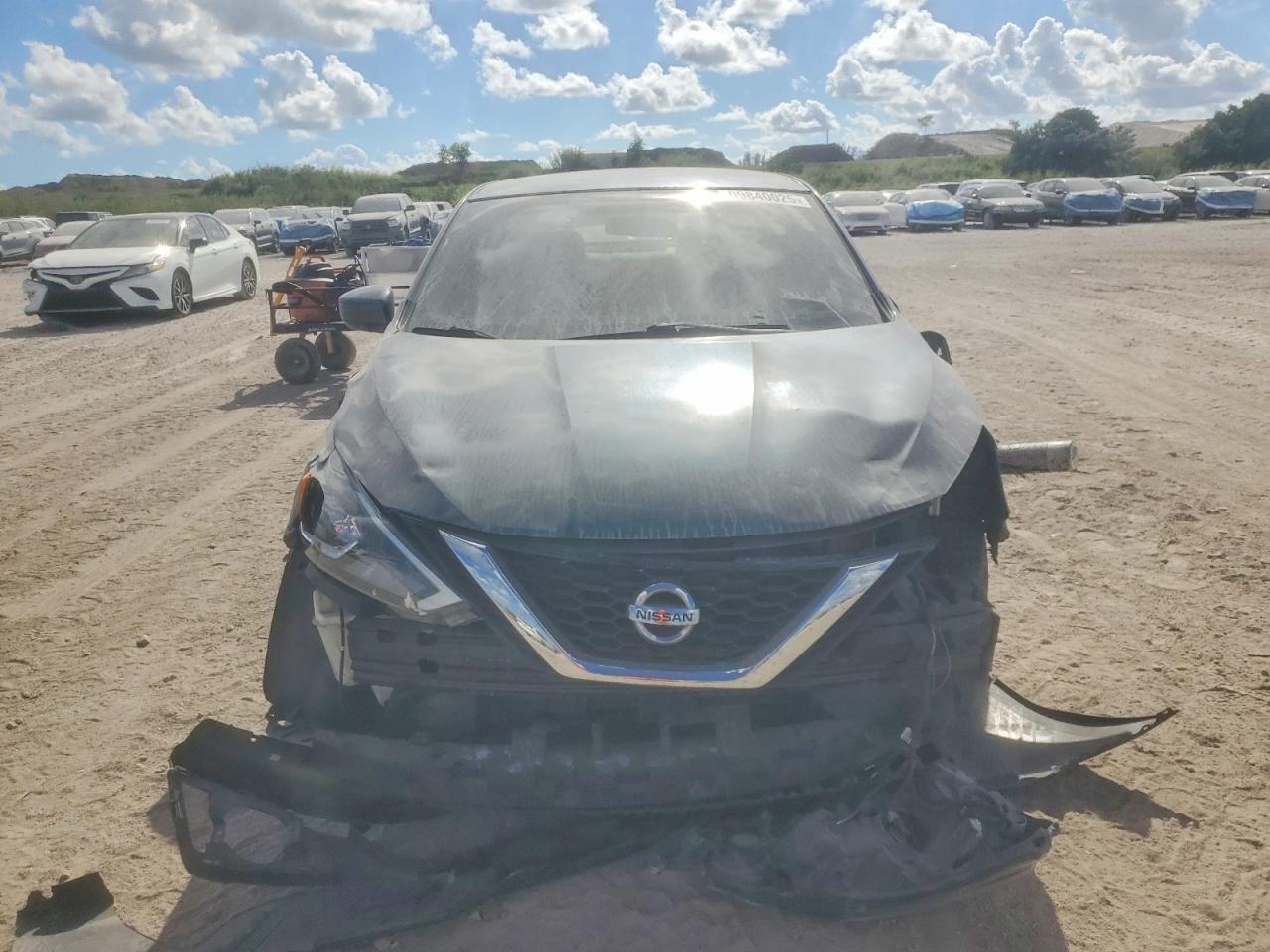 2016 NISSAN SENTRA S photo 5