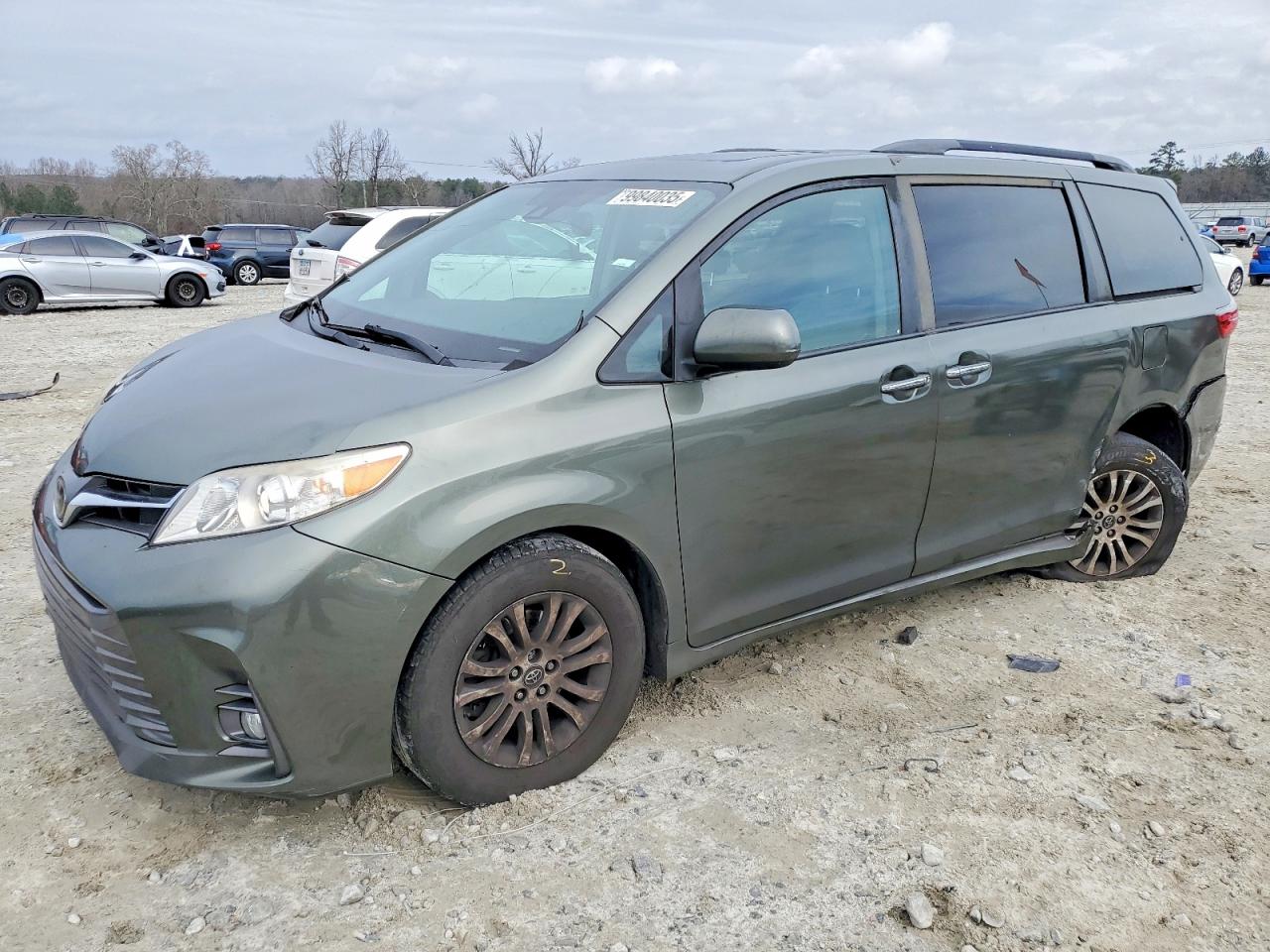 2020 TOYOTA SIENNA